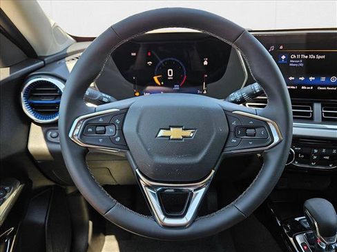 New 2026 Chevrolet Trax LT w/ Driver Confidence Package image 11