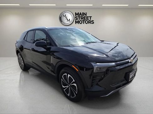 Used 2024 Chevrolet Blazer EV LT AWD/4WD image 7