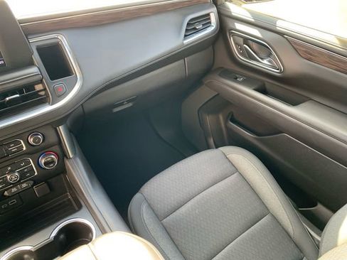 Used 2023 Chevrolet Suburban LS image 22