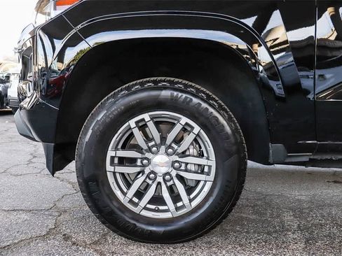 Used 2024 Chevrolet Colorado LT w/ LT Convenience Package image 11