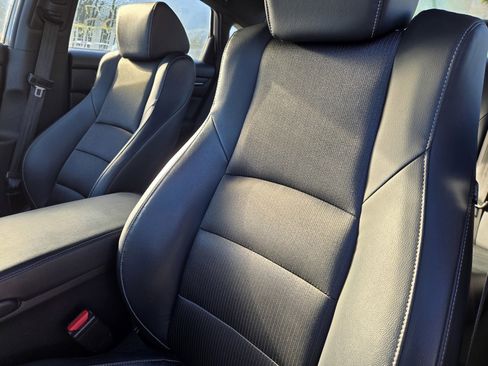 Used 2018 Honda Accord Sport image 14