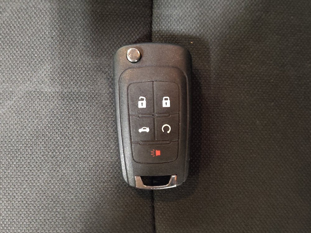Used 2020 Chevrolet Trax LT FWD image 32