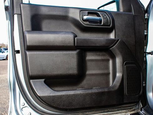 Used 2024 Chevrolet Silverado 1500 Custom image 8