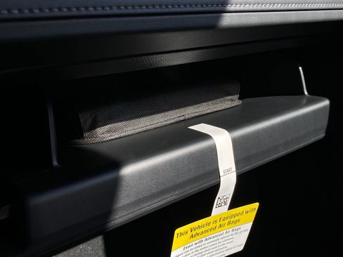 Used 2025 Honda Accord LX image 19