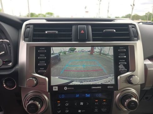 Used 2020 Toyota 4Runner Limited image 21