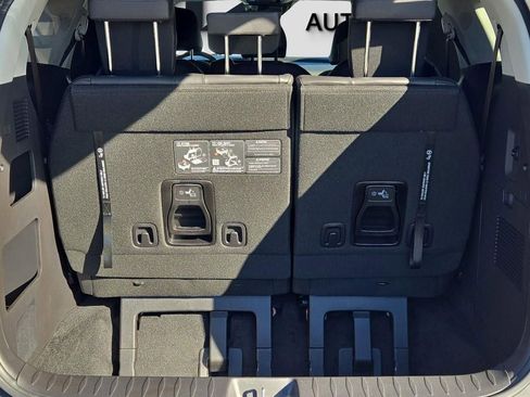 New 2026 Kia Carnival EX image 14