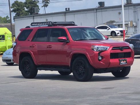 Used 2022 Toyota 4Runner SR5 RWD image 8
