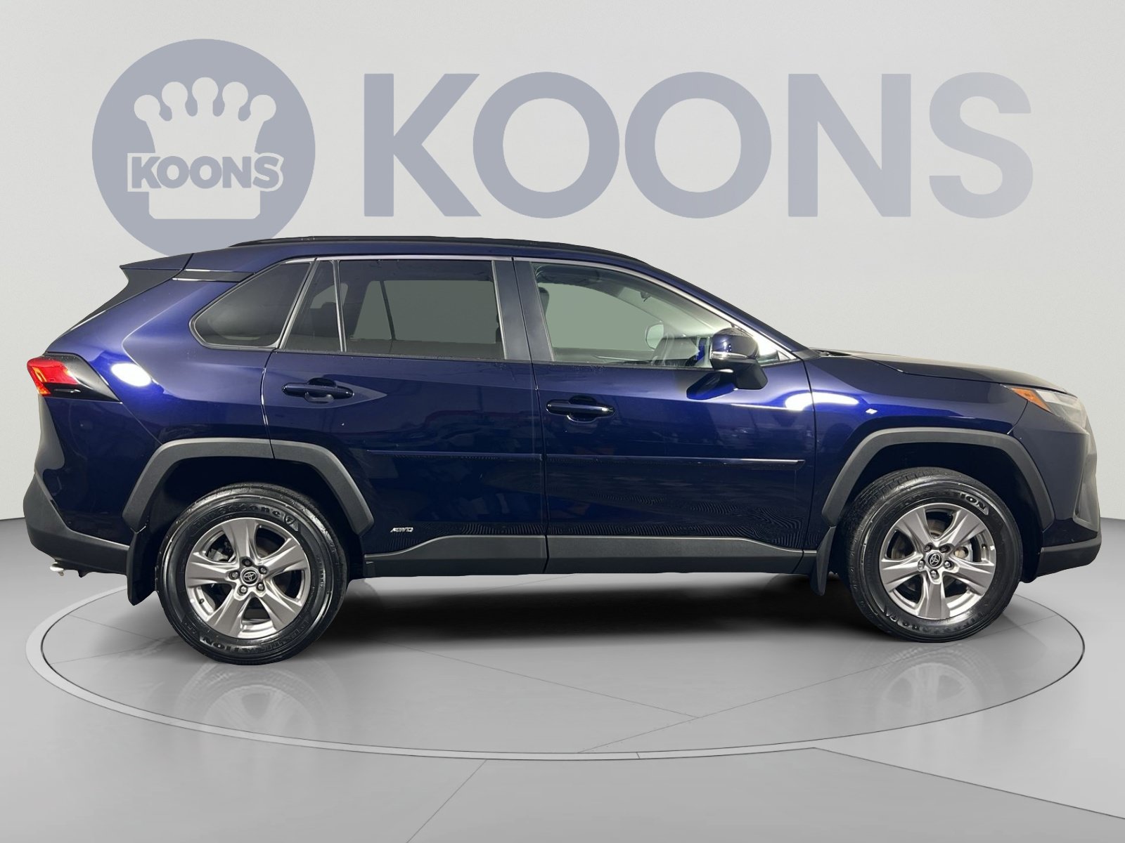 Used 2023 Toyota RAV4 XLE w/ Convenience Package AWD/4WD image 8
