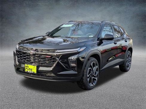 New 2026 Chevrolet Trax RS w/ Driver Confidence Package image 8