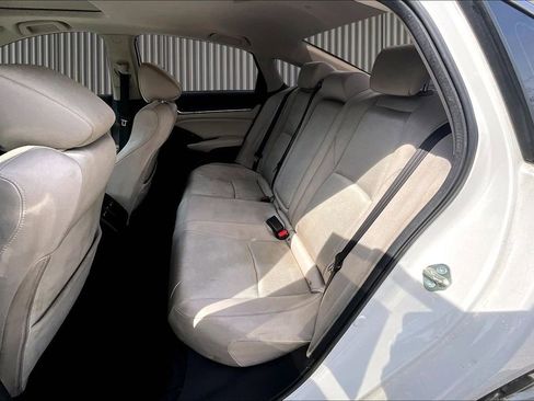 Used 2020 Honda Accord EX image 25