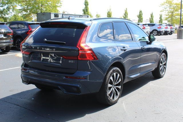 Certified 2024 Volvo XC60 B5 Plus w/ Climate Package AWD/4WD image 3