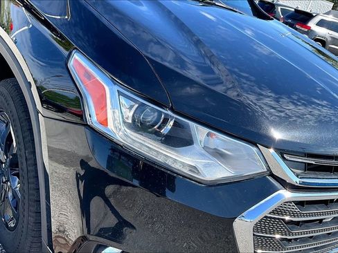 Used 2019 Chevrolet Traverse LT w/ LPO, Floor Liner Package AWD/4WD image 32