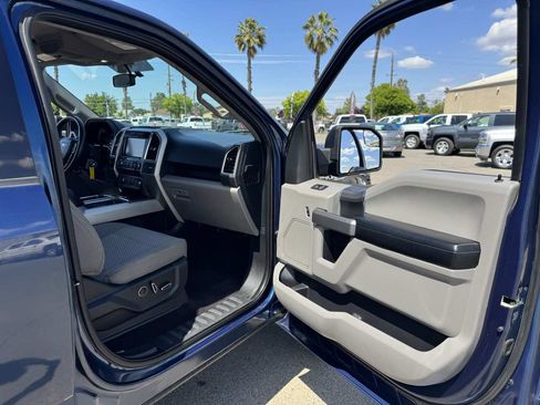 Used 2015 Ford F150 XLT w/ Equipment Group 302A Luxury AWD/4WD image 16