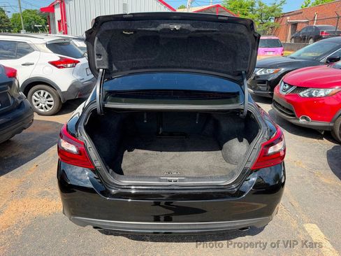 Used 2018 Nissan Altima 2.5 SR w/ SR Midnight Edition FWD image 19
