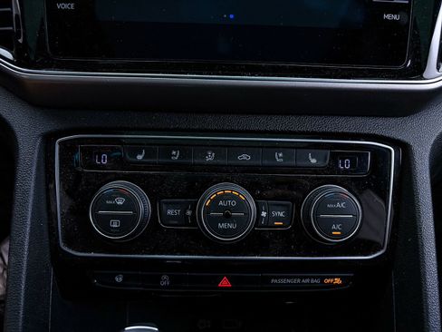 Used 2018 Volkswagen Atlas SEL Premium AWD/4WD image 23