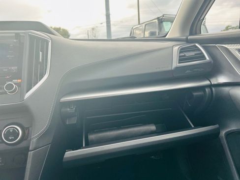 Used 2021 Subaru Impreza 2.0i Limited image 32