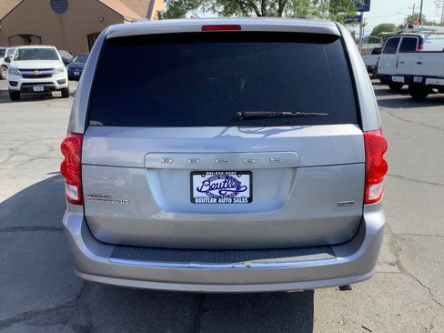 Used 2013 Dodge Grand Caravan SXT FWD image 9