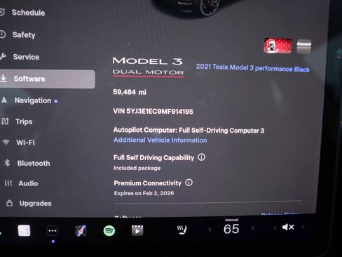 Used 2021 Tesla Model 3 Performance image 25