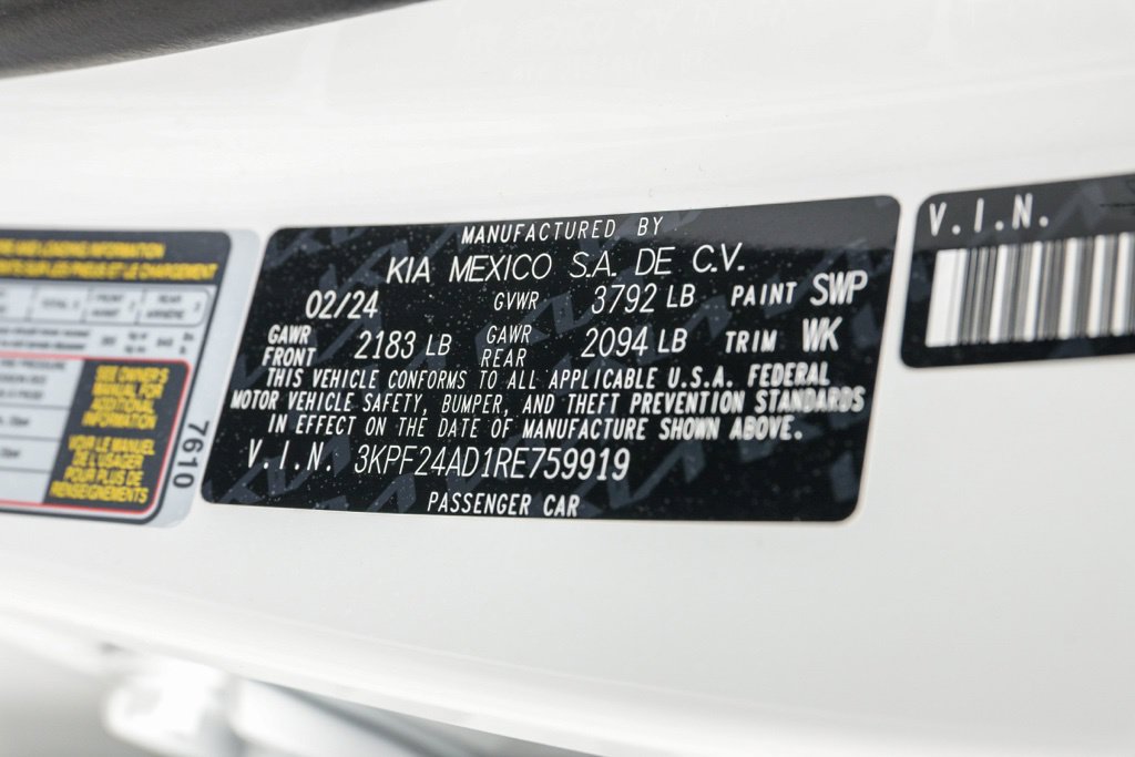 Used 2024 Kia Forte LXS FWD image 37