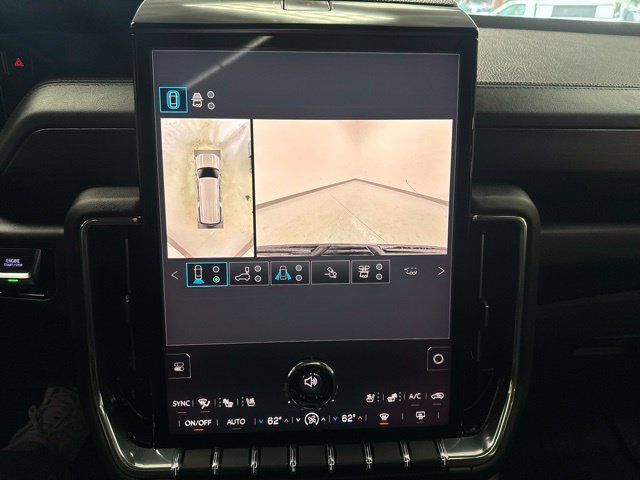 Used 2025 GMC Yukon XL Denali w/ Denali Reserve Package AWD/4WD image 47