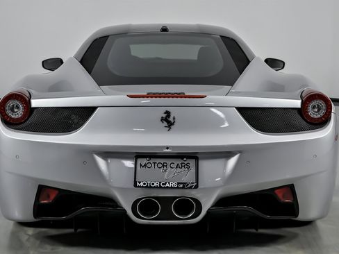 Used 2010 Ferrari 458 Italia image 11