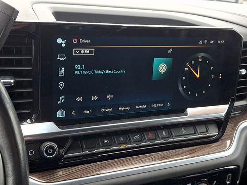 Used 2022 Chevrolet Silverado 1500 LT Trail Boss w/ Protection Package image 16