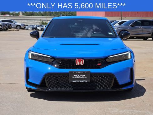 Used 2025 Honda Civic Type R image 2