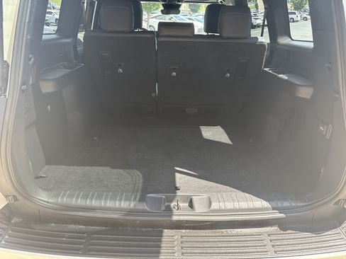Used 2024 Lexus GX 550 AWD/4WD image 32