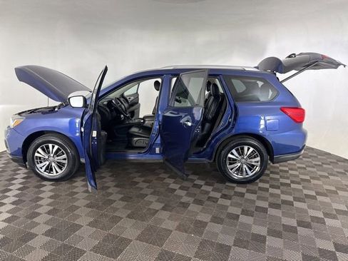 Used 2020 Nissan Pathfinder SL AWD/4WD image 9