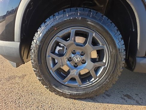 New 2025 Honda Pilot TrailSport image 9