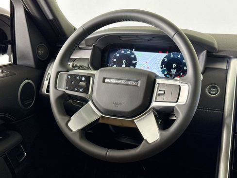 Used 2026 Land Rover Discovery Limited Edition AWD/4WD image 20