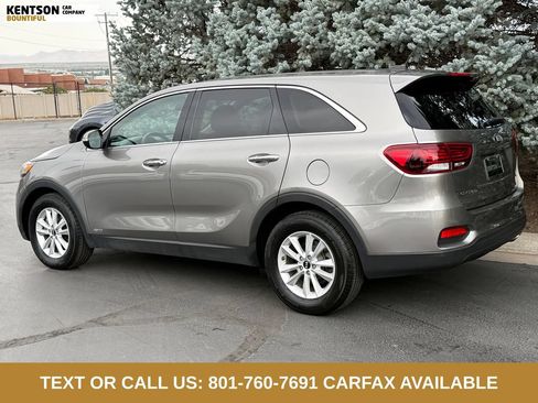 Used 2019 Kia Sorento AWD V6 image 4