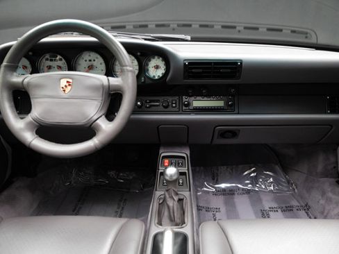 Used 1997 Porsche 911 Carrera RWD image 3