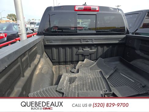 Used 2021 Chevrolet Colorado Z71 w/ Z71 Midnight Edition image 22