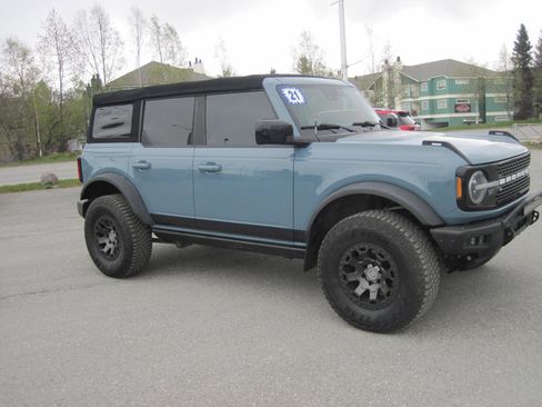 Used 2021 Ford Bronco Wildtrak AWD/4WD image 3