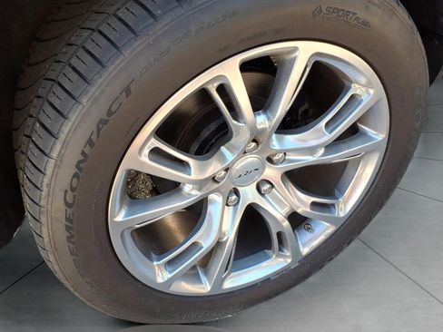 Used 2019 Jeep Grand Cherokee Limited AWD/4WD image 6