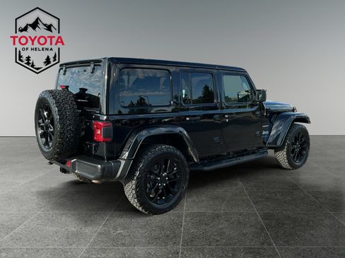 Used 2021 Jeep Wrangler Unlimited Sahara w/ Cold Weather Group AWD/4WD image 5