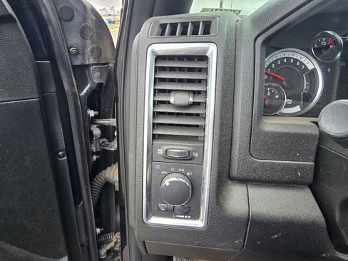 Used 2022 RAM 1500 Classic Warlock w/ Electronics Group AWD/4WD image 19