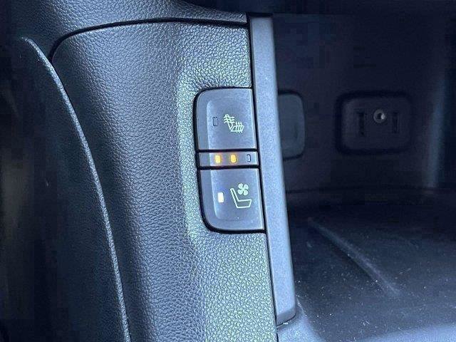Used 2019 GMC Acadia Denali w/ Technology Package AWD/4WD image 29