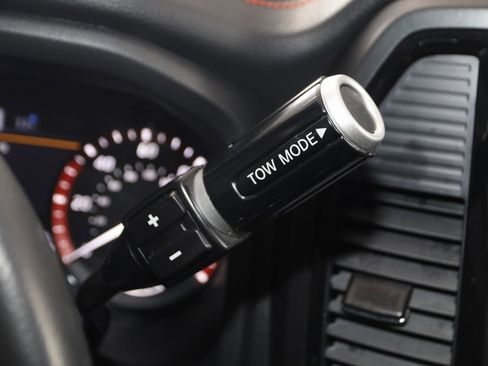 Used 2024 Nissan Titan PRO-4X w/ Off Road Protection Package image 7