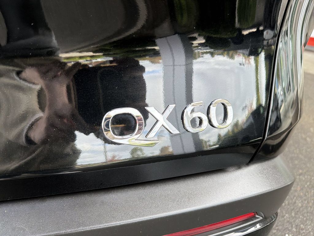 Used 2025 INFINITI QX60 Luxe AWD/4WD image 33