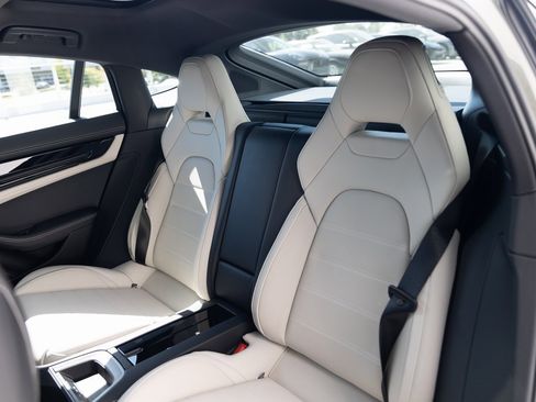 Certified 2025 Porsche Panamera 4S image 19