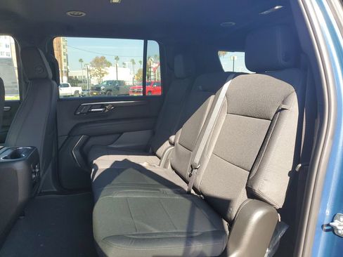 New 2026 Chevrolet Suburban LS image 11