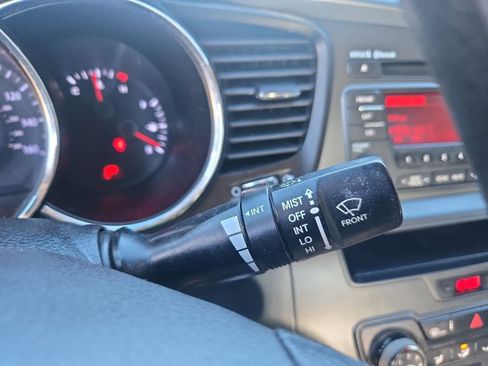 Used 2013 Kia Optima LX image 24