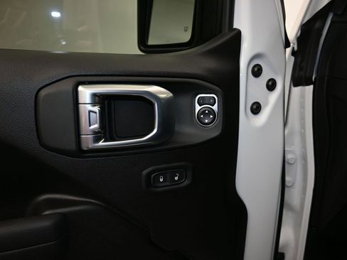 New 2026 Jeep Gladiator Mojave w/ Safety Group AWD/4WD image 11