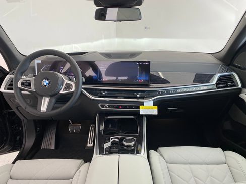 New 2026 BMW X5 xDrive40i w/ M Sport Package image 16