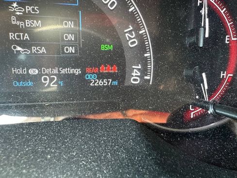 Used 2024 Toyota RAV4 XLE w/ Convenience Package FWD image 12