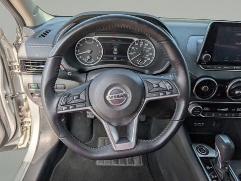 Used 2020 Nissan Sentra SV FWD image 20