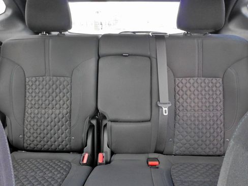 Used 2022 Chevrolet Blazer LT image 28