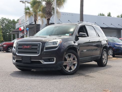 Used 2017 GMC Acadia Limited SLT AWD/4WD image 1